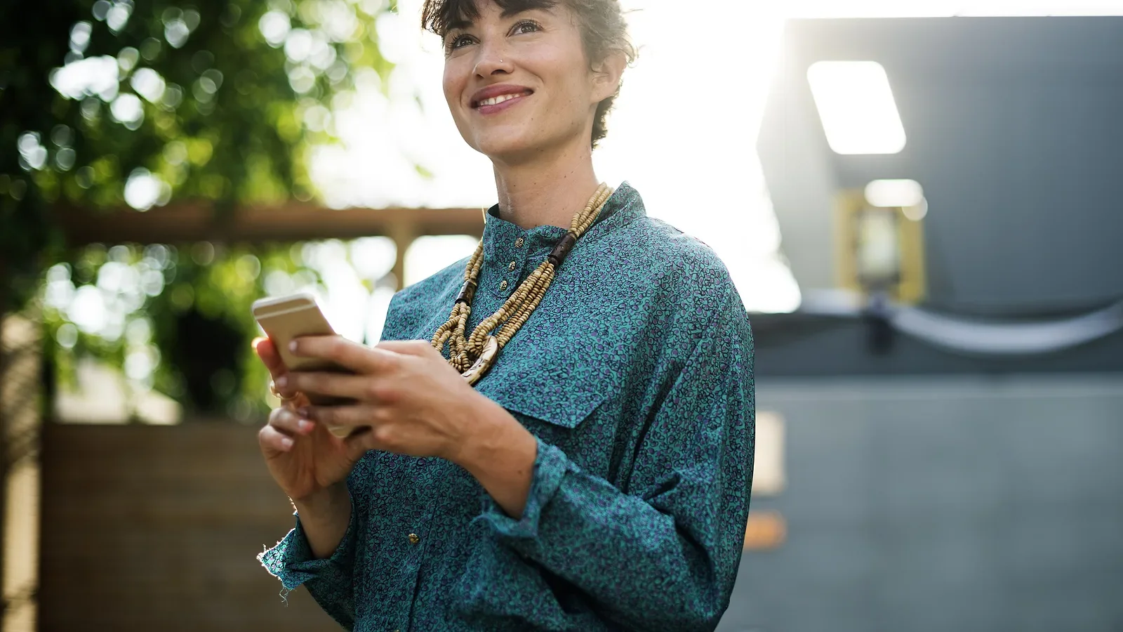 Adding WhatsApp Chat to a Business Website the Right Way